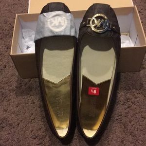 Michael Kors flats